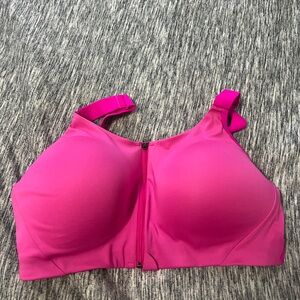 40DD Target all in motion high impact sports bra